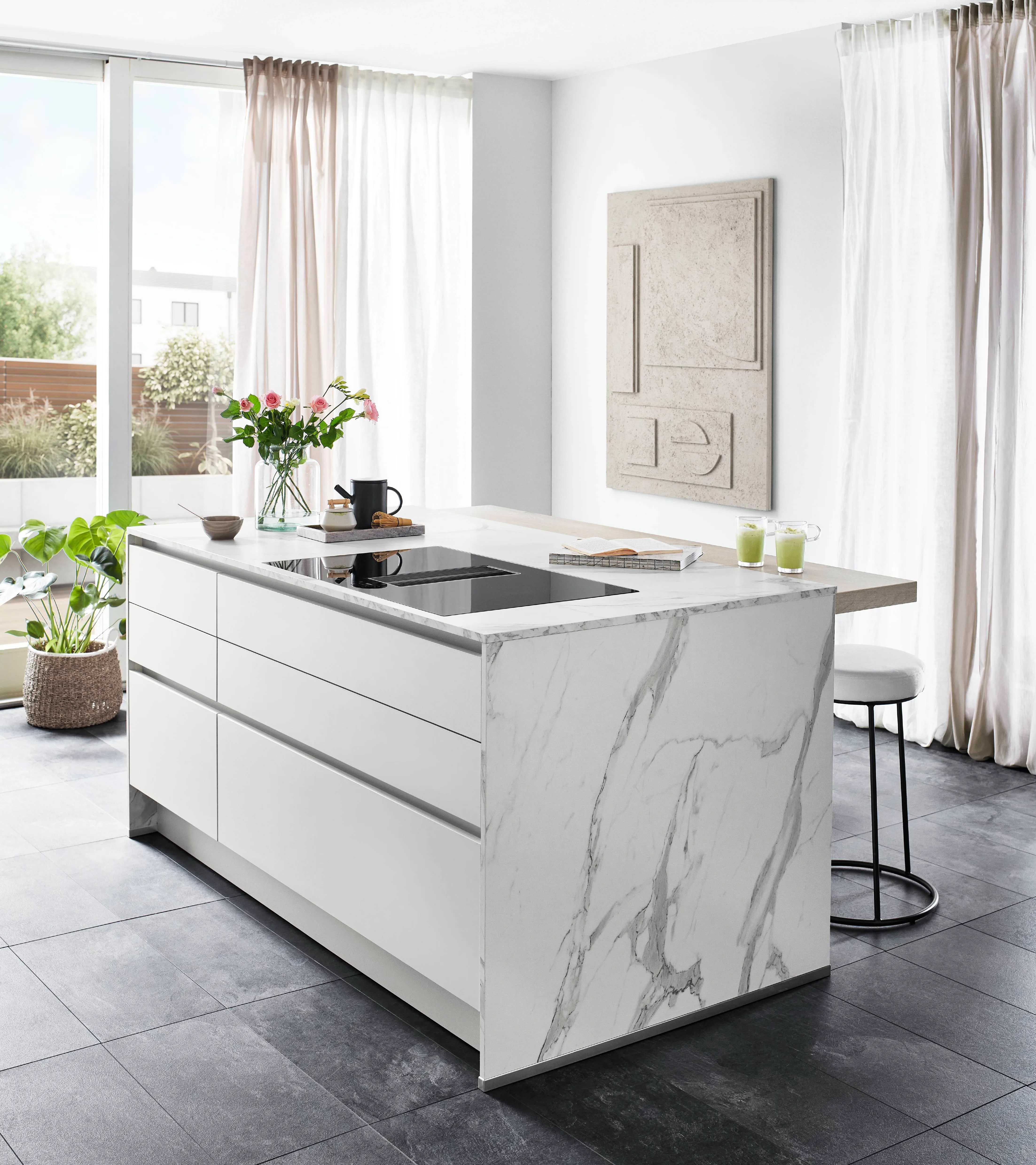 Senso 488 Lacquered, premium honed white — ambient 5