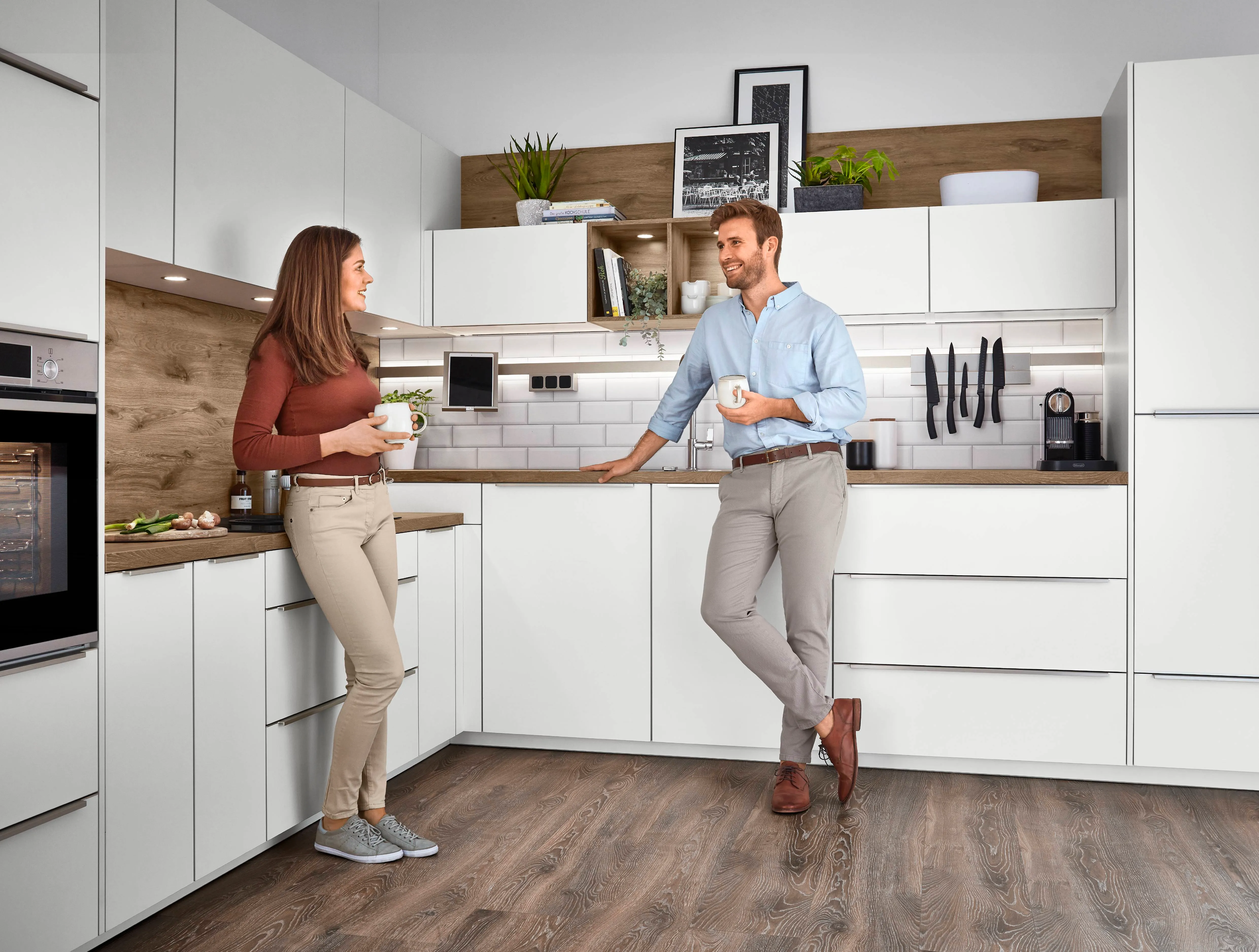 Senso 488 Lacquered, premium honed white — ambient 14
