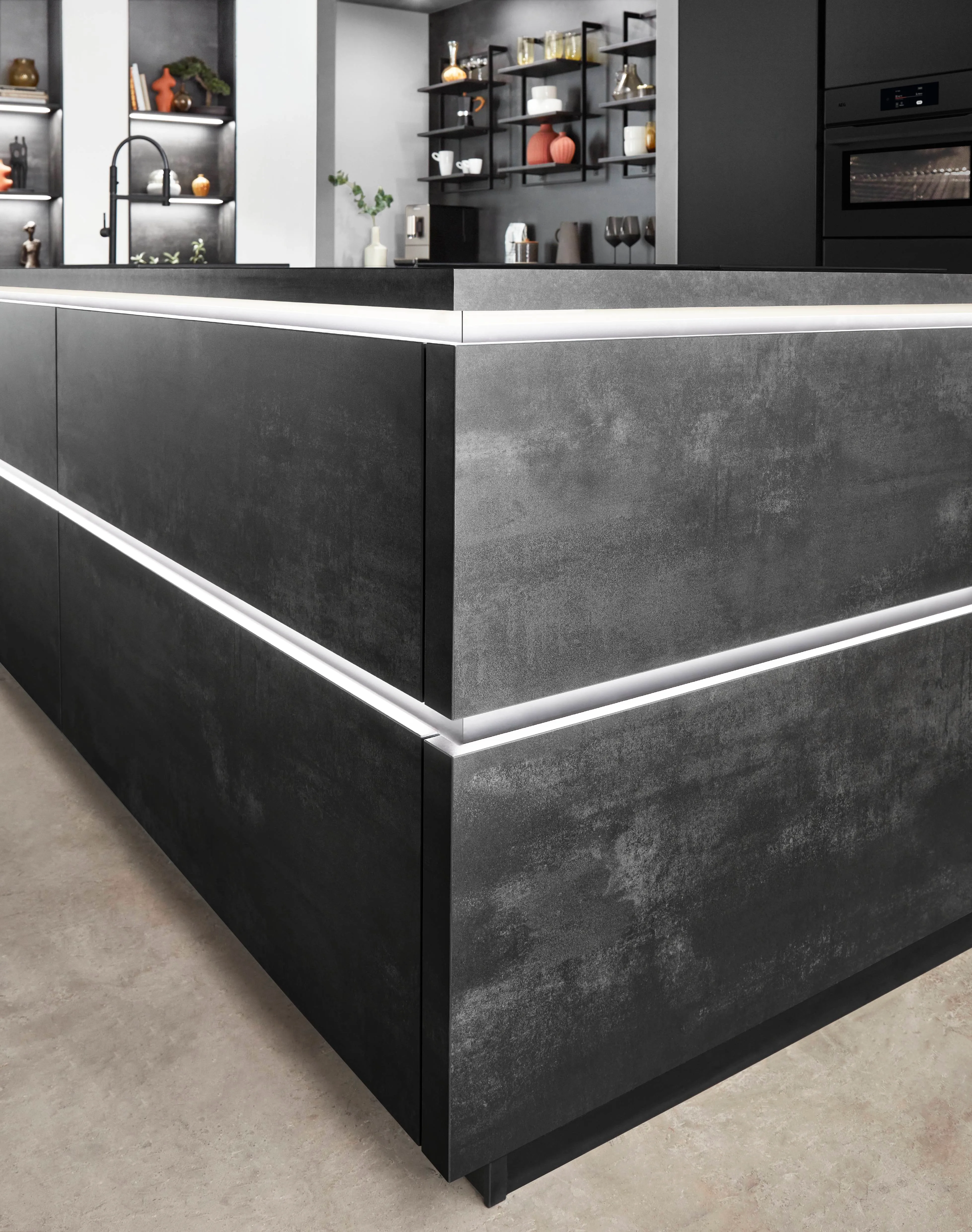 Laser 463 Black Concrete reproduction — detajl 2