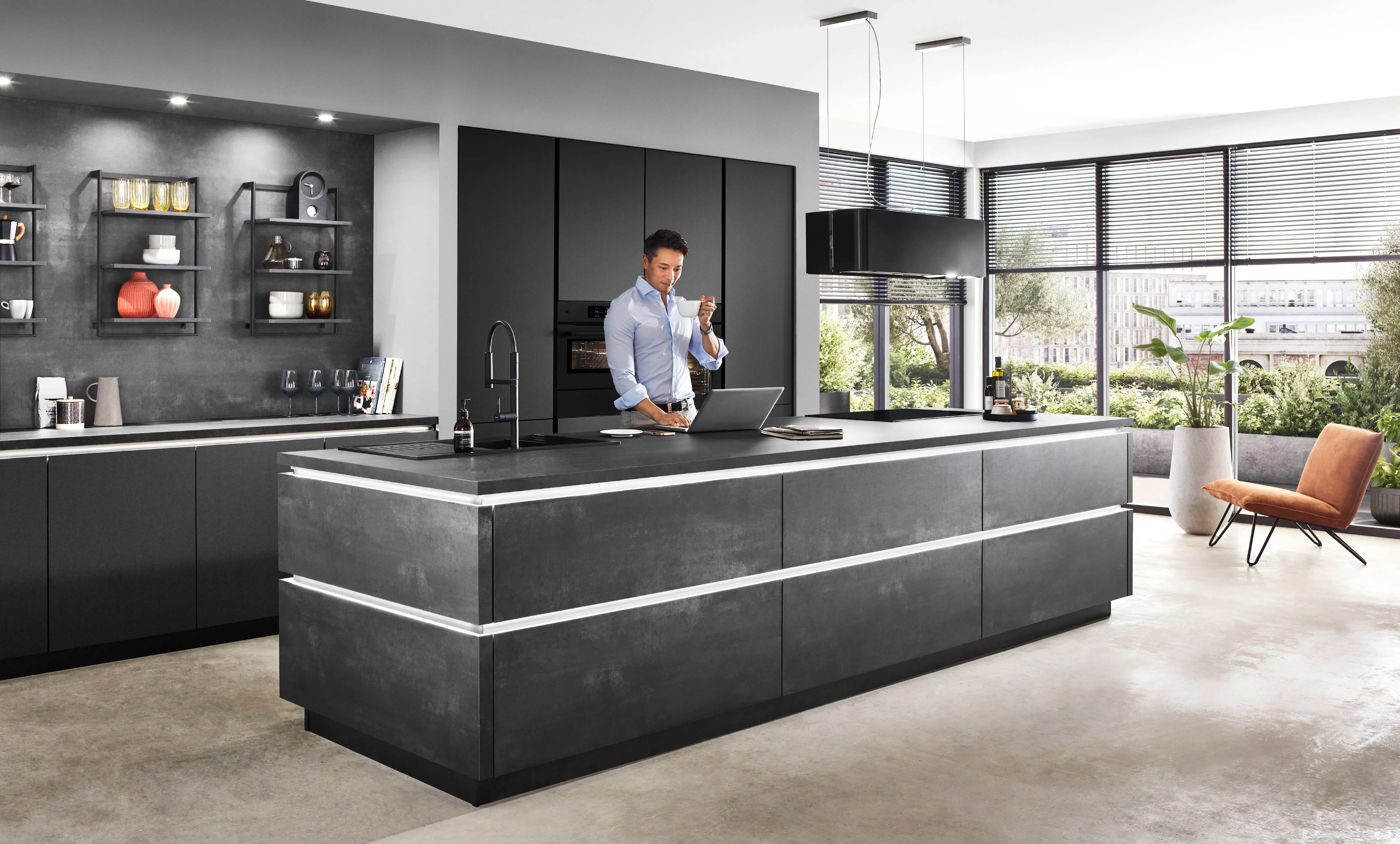 Laser 463 Black Concrete reproduction — ambient 7