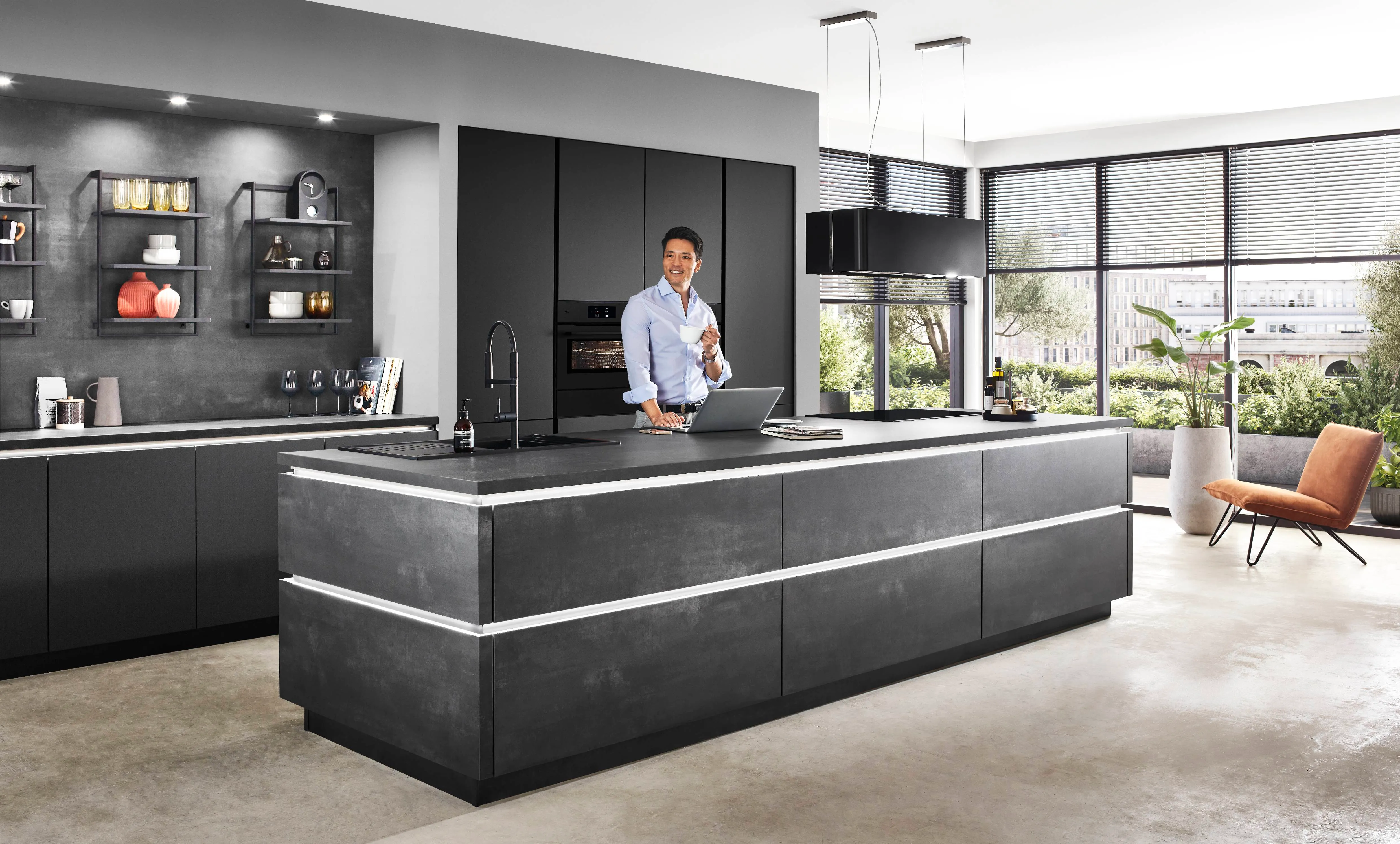 Laser 463 Black Concrete reproduction — ambient 8