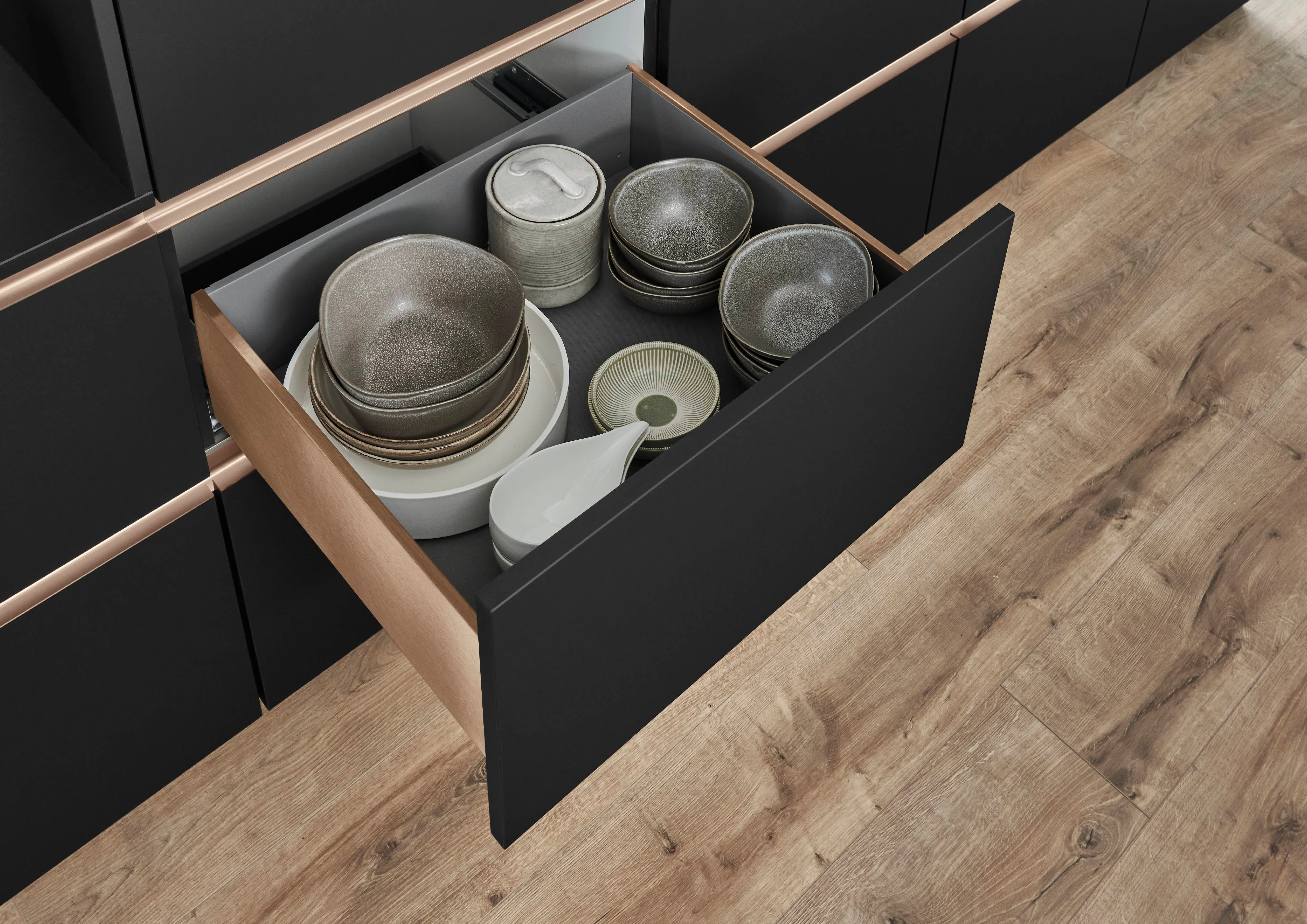 Senso 496 Lacquer, premium honed black — detajl 13