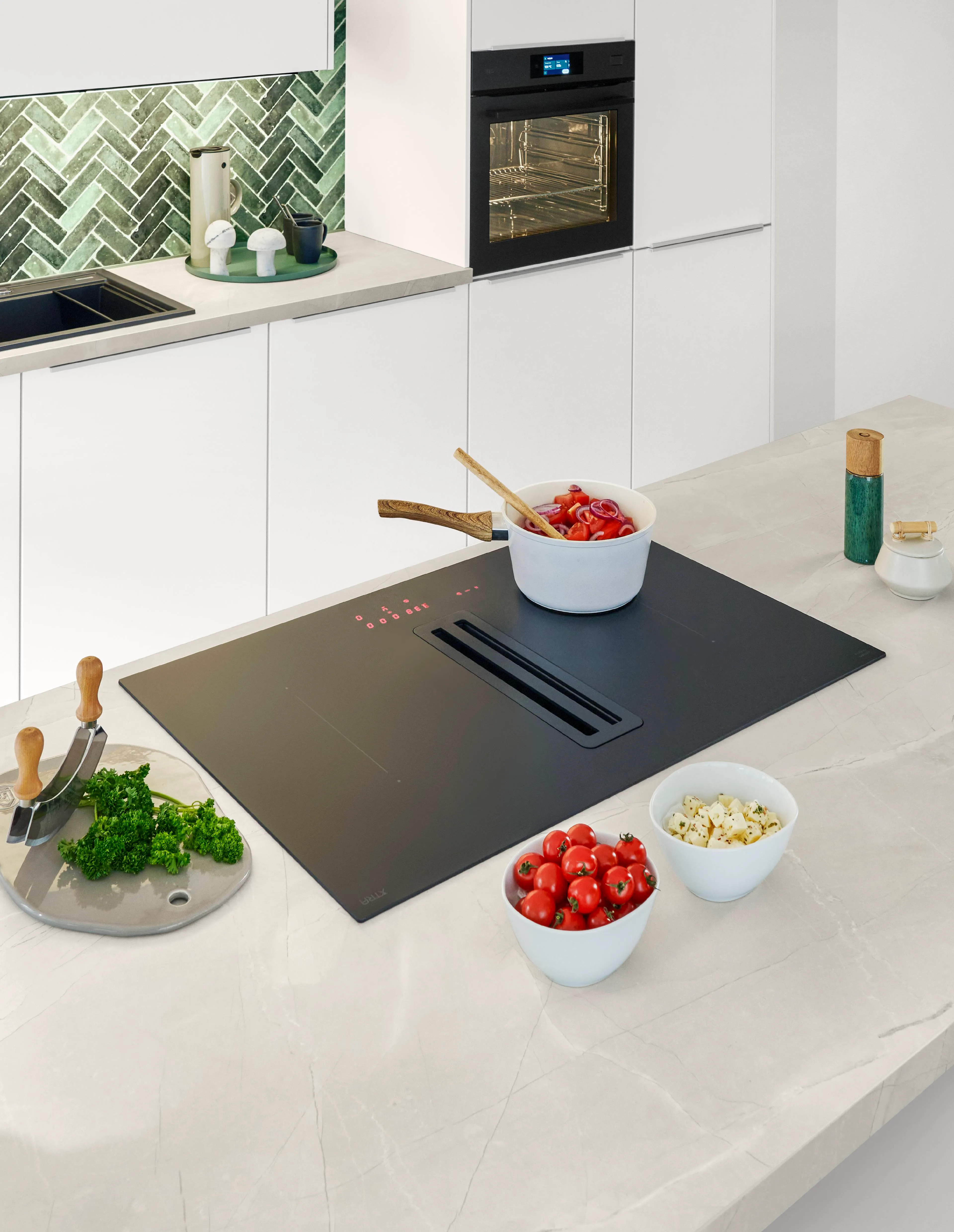 Softline 507 Lacquer, perfect honed alpine white — detajl 4