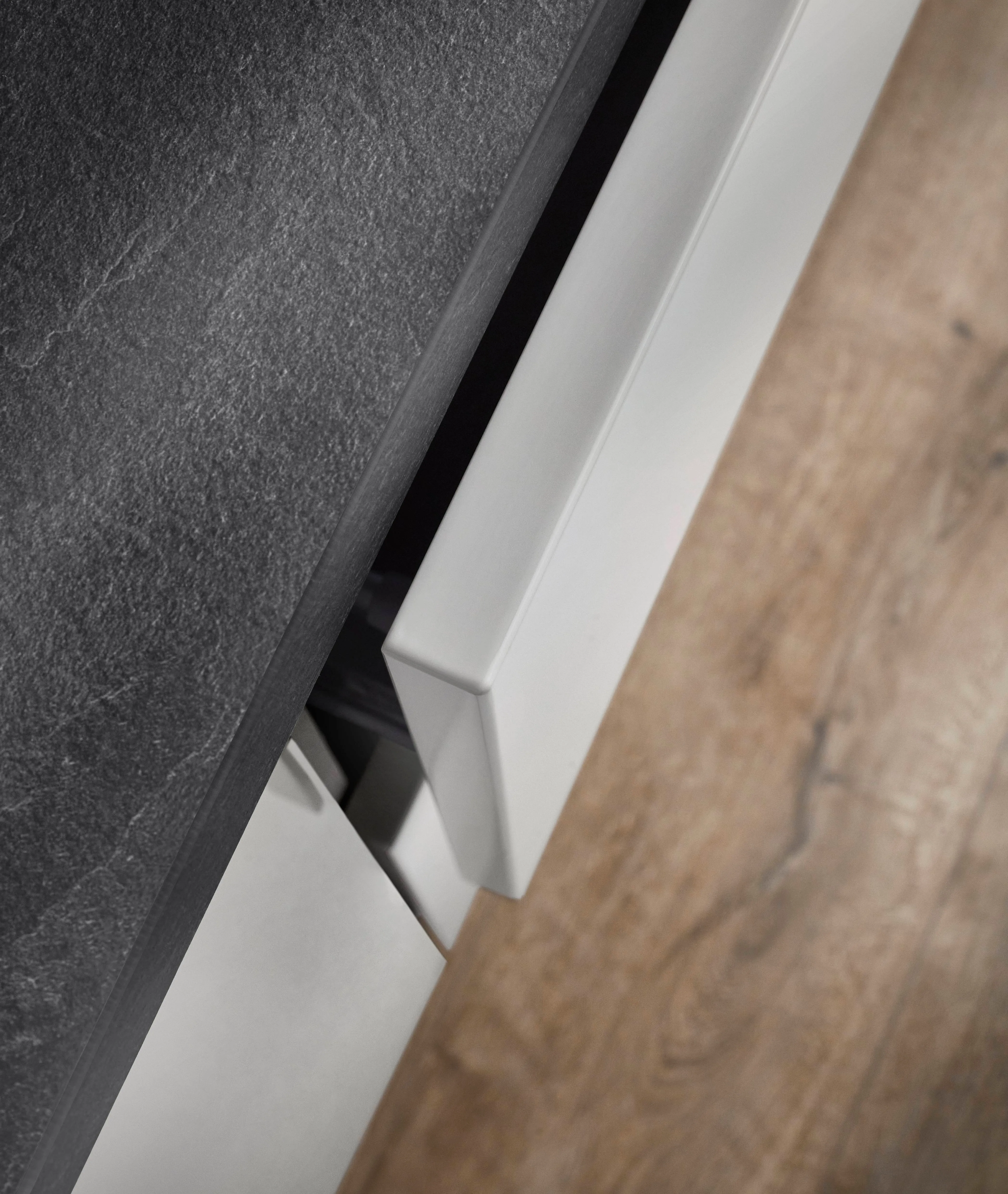 Novalux 519 Lacquered, satin grey high gloss — detajl 5