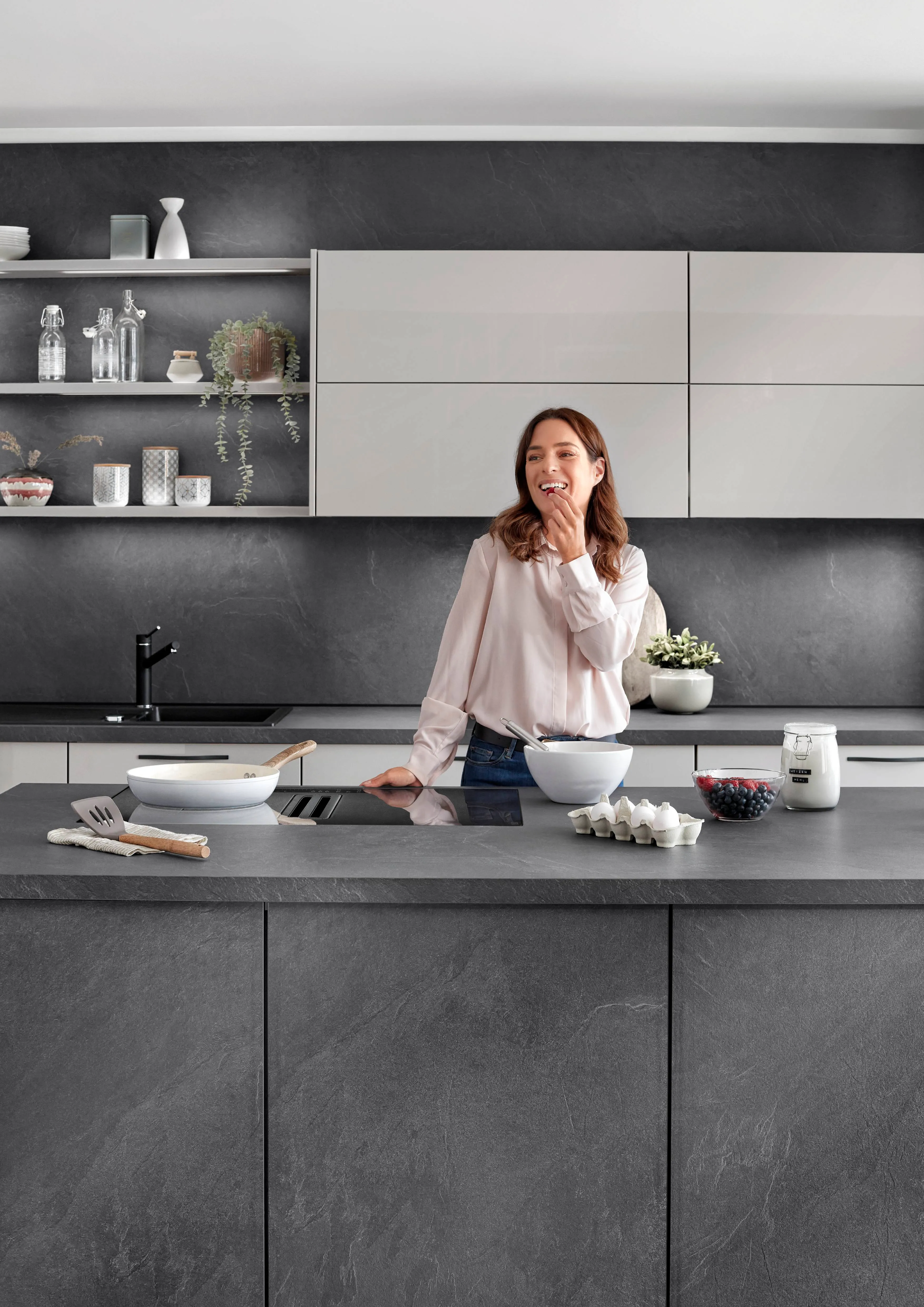 Novalux 519 Lacquered, satin grey high gloss — detajl 8