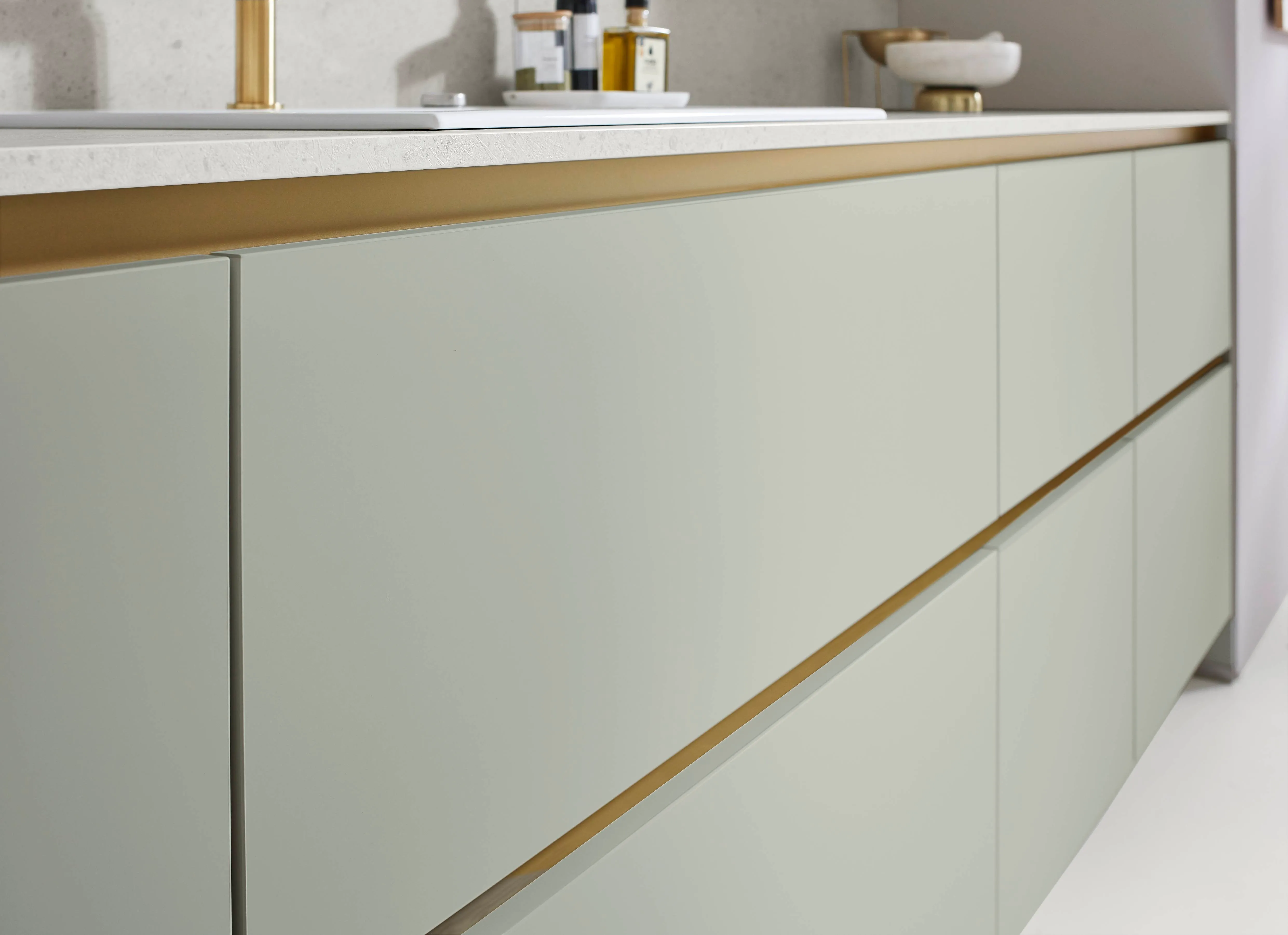 Senso 494 Lacquer, premium honed jade — ambient 4