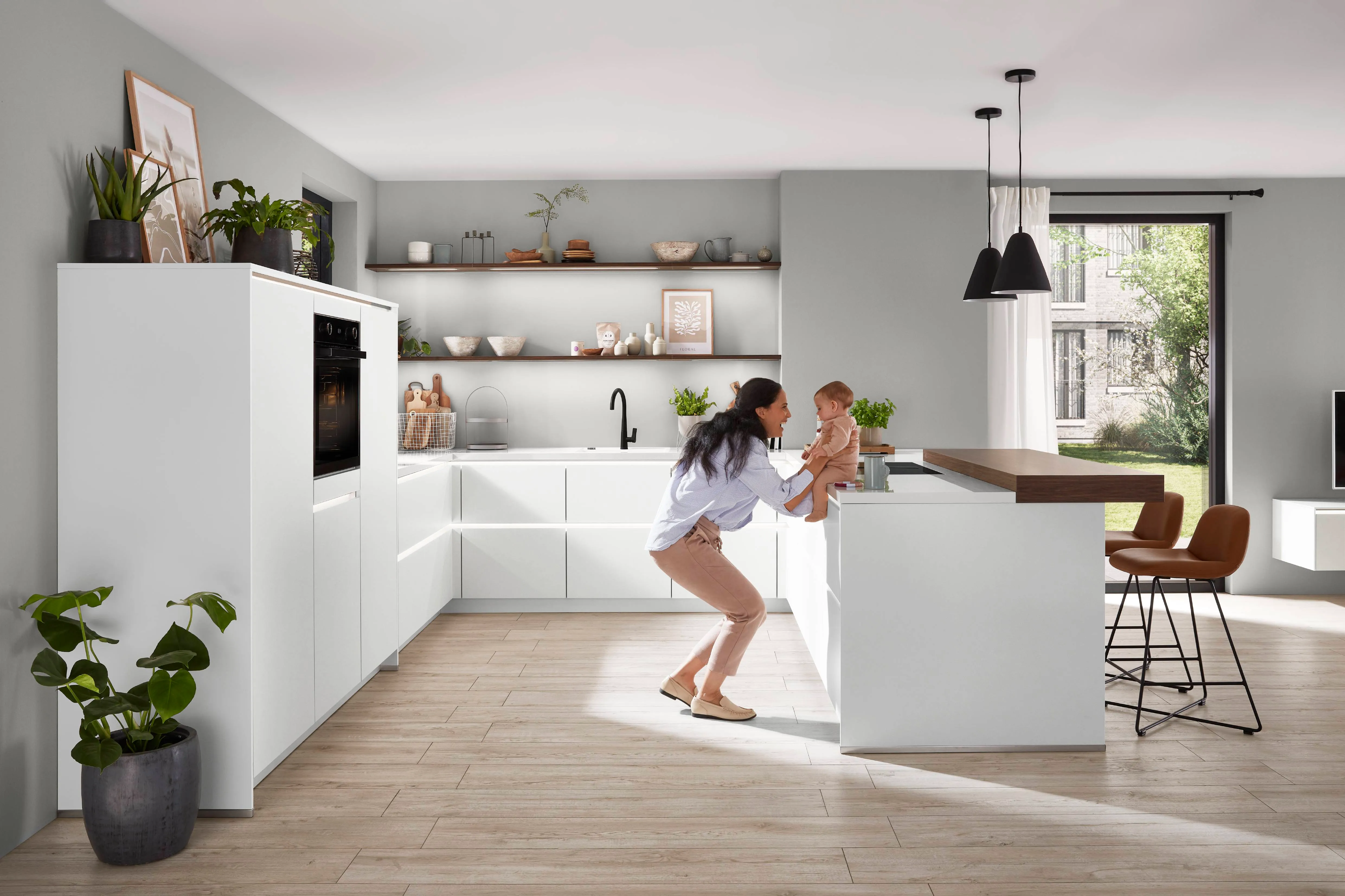 Senso 490 Lacquer, premium honed alpine white — ambient 10
