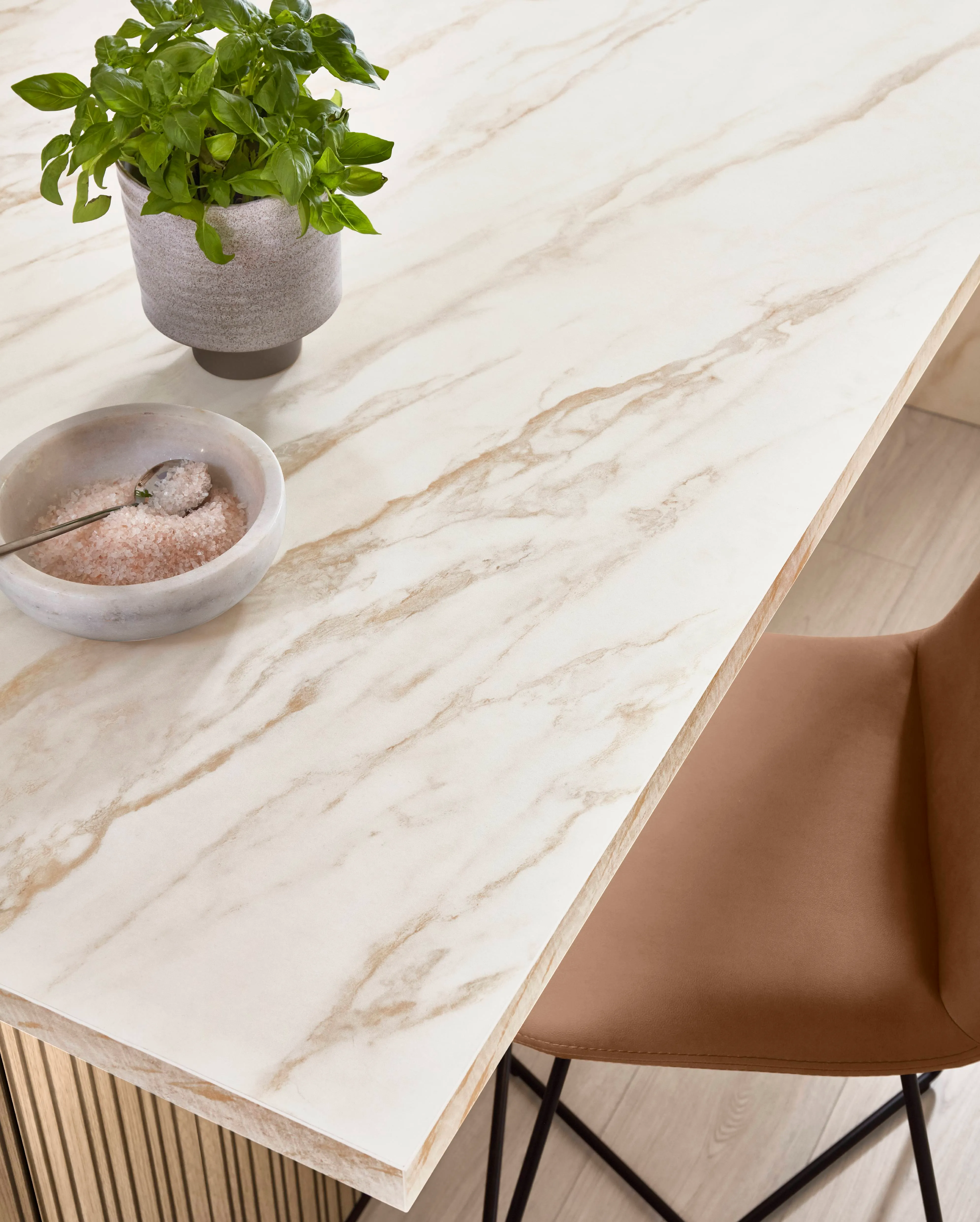 Softline 509 Lacquer, perfect honed white — detajl 4