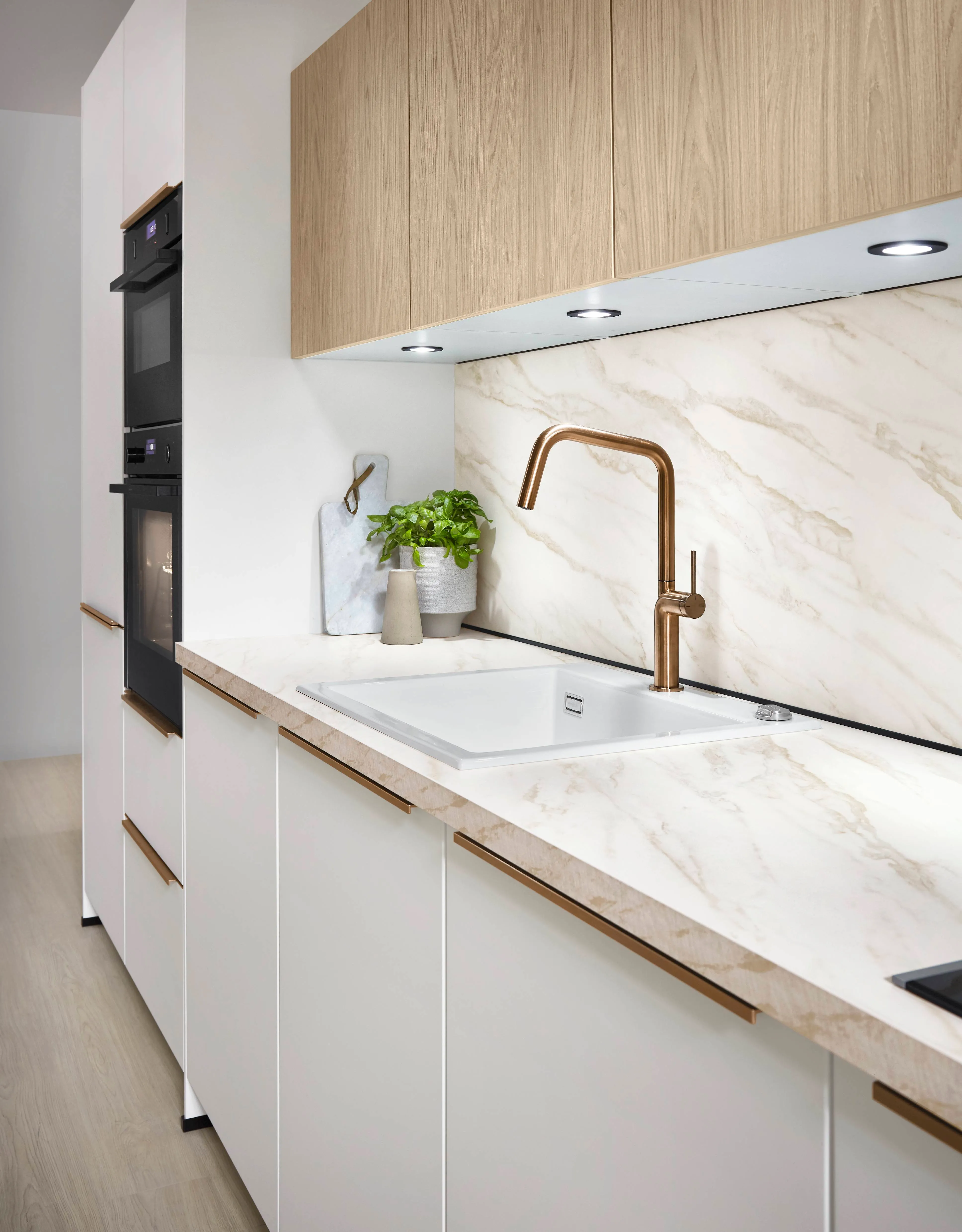 Softline 509 Lacquer, perfect honed white — detajl 5