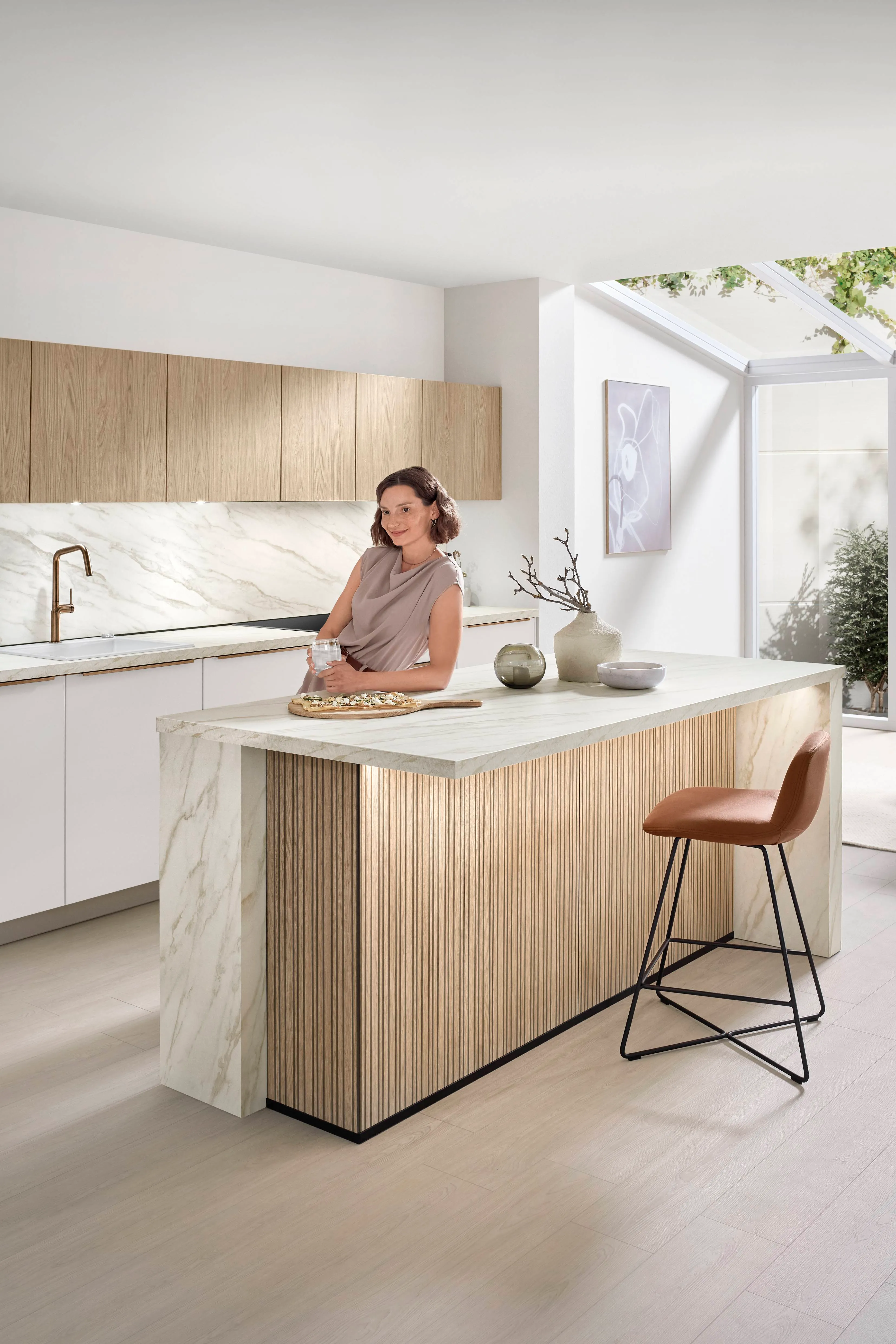 Softline 509 Lacquer, perfect honed white — ambient 14